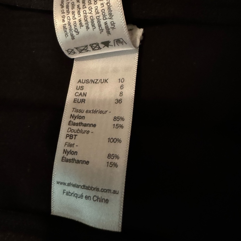Sia Australia black bathing suit / rashguard. US size 6, fits like a Small. - Picture 4 of 5